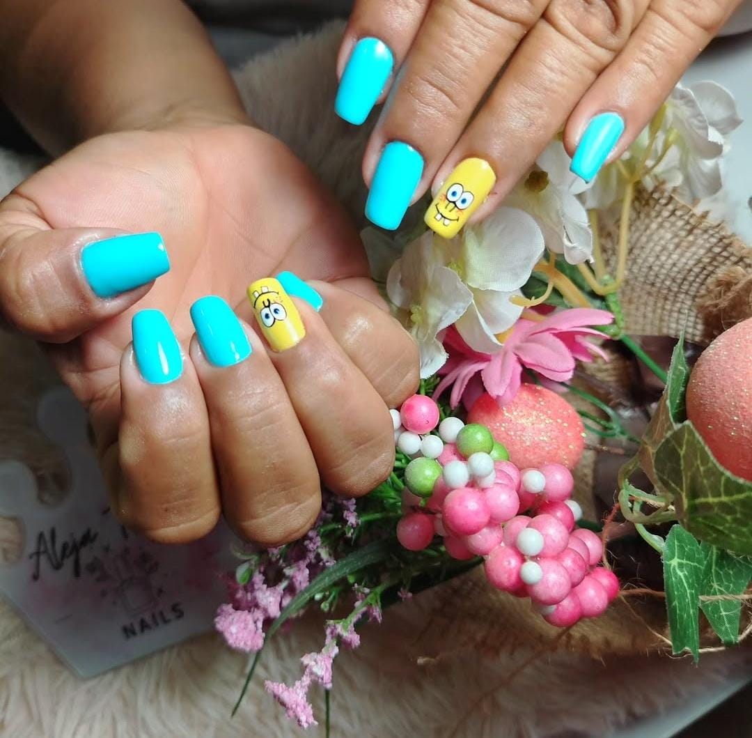 Diseño de uñas decoradas para eventos - Aleja Torres